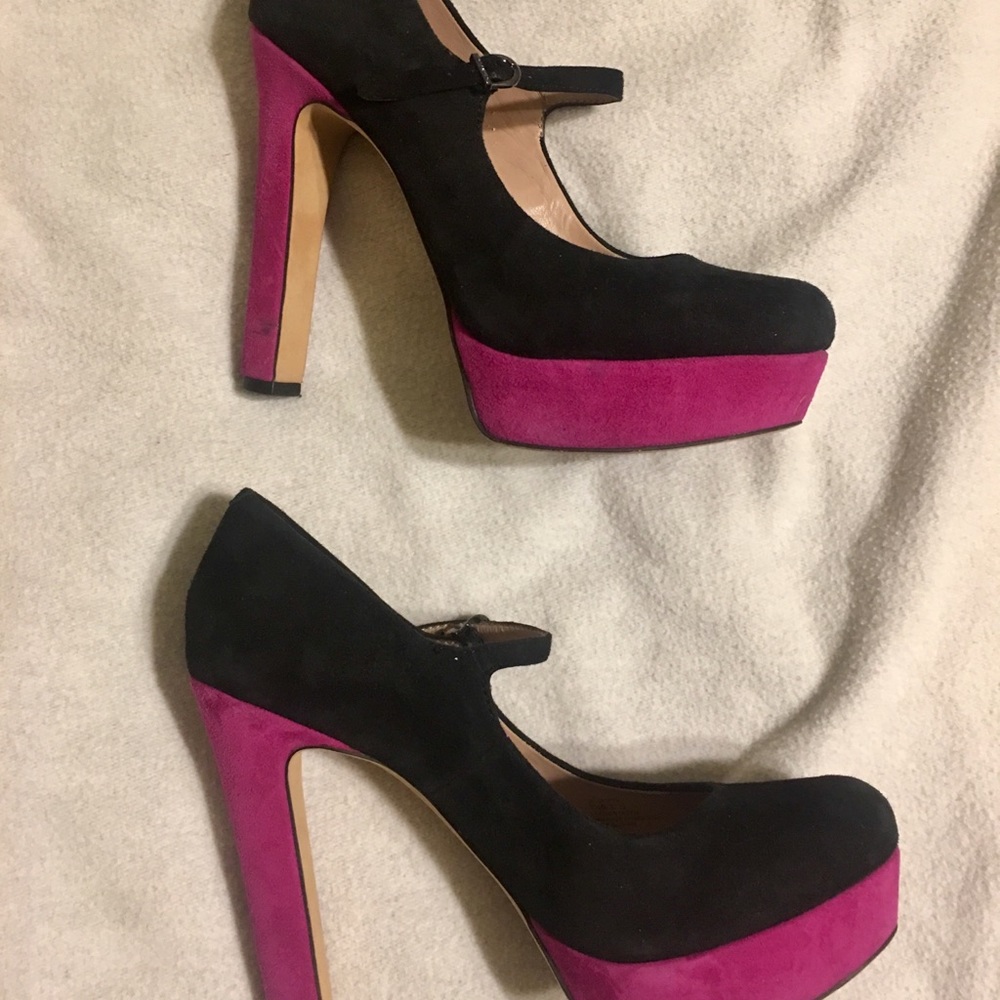 Vince Camuto 2tone Fuschia Black Maryjanes 7.5
